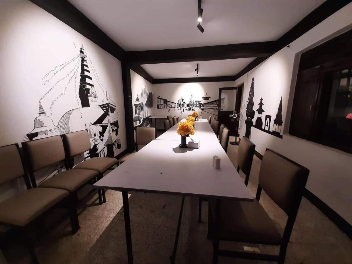 Flavors Inn Meditation Center Катманду Екстериор снимка